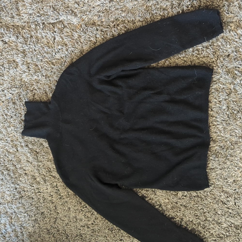 Charter Club black cashmere turtleneck size L
